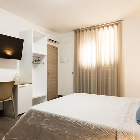 Kalispera Pensión 3*